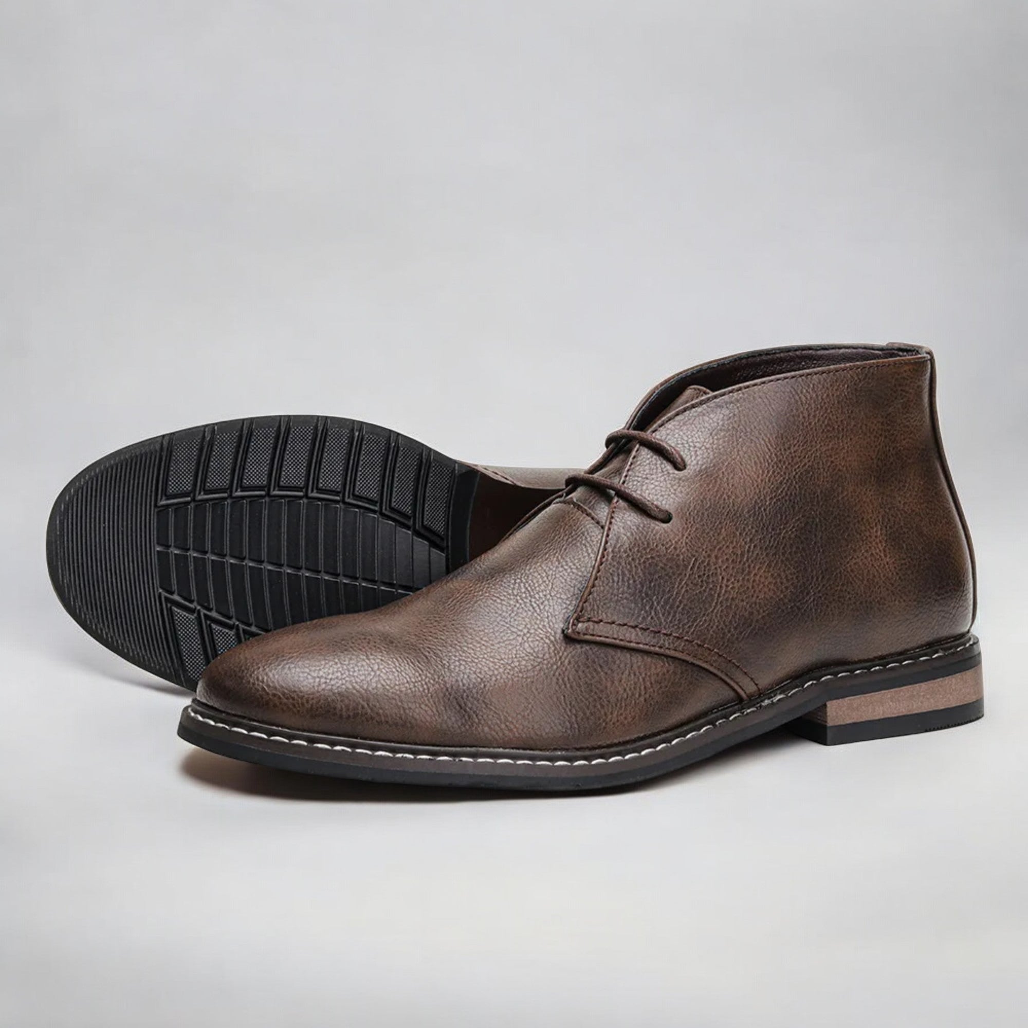 Herold™ | Nahast Chukka saapad