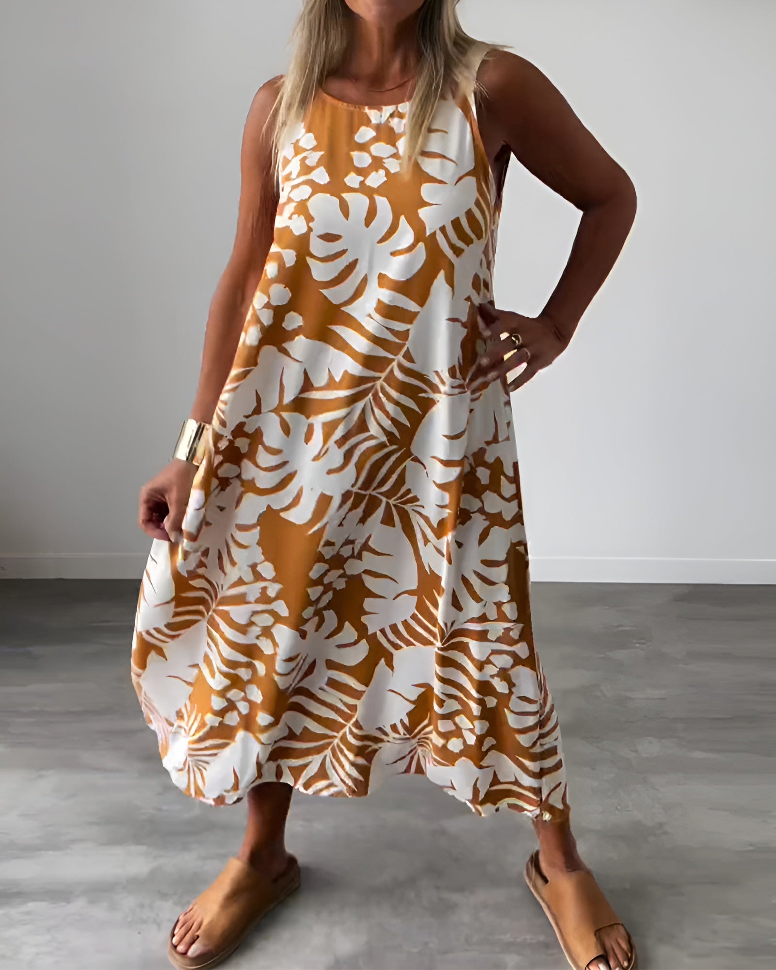 Liora – Suvine kleit troopilise mustriga