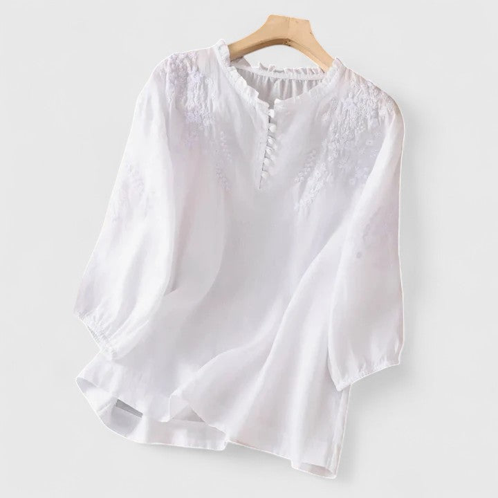 Janet™ – Tikitud nööpidega pluus ajatu elegantsiga