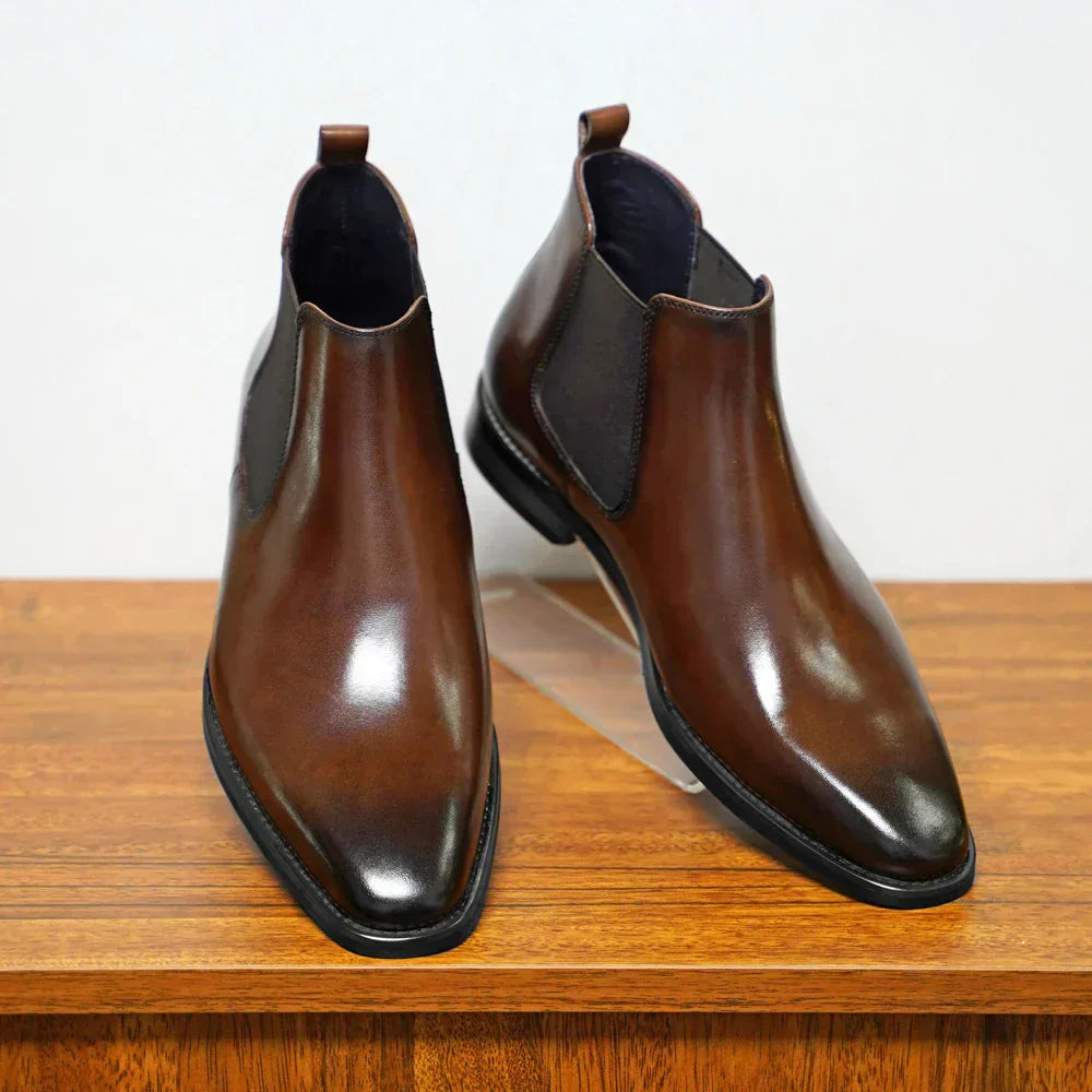 Blake™ | Rafineeritud nahast Chelsea saapad